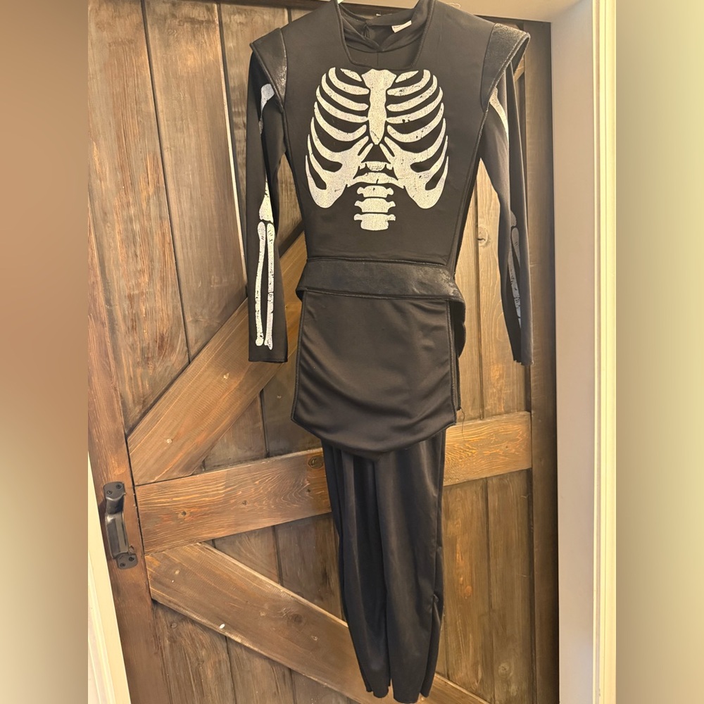 Spirit Kids Skeleton Costume in Black and White